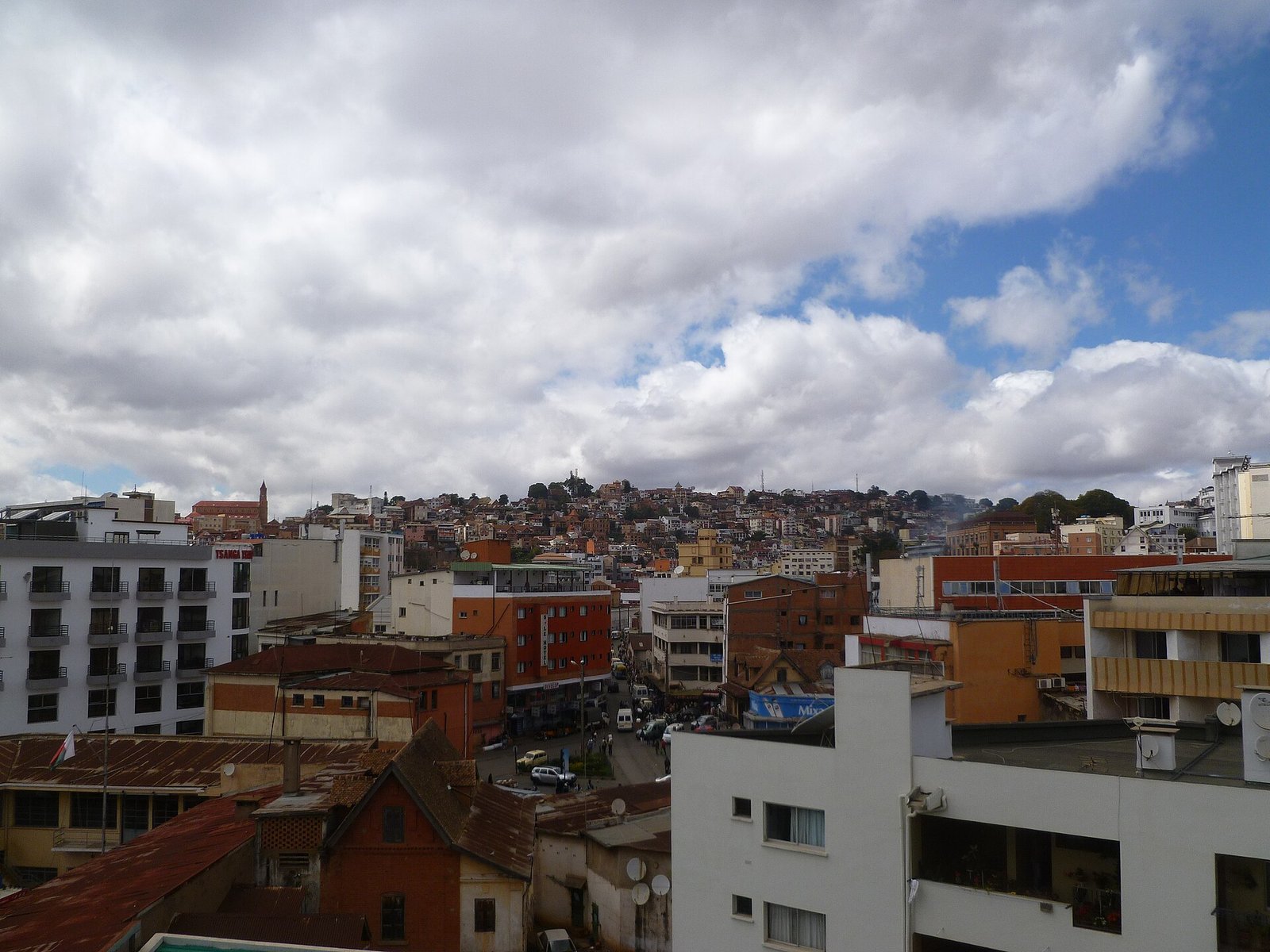 Vue sur Antananarivo étagée sur ses collines