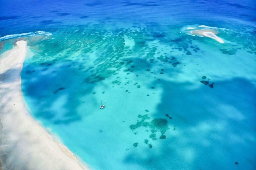 Lagon turquoise de la mer d’Émeraude, près de Diego-Suarez