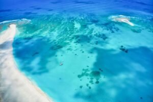 Lagon turquoise de la mer d’Émeraude, près de Diego-Suarez