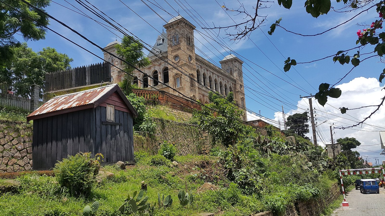 Le Rova de Manjakamiadana, palais de la Reine, à Antananarivo